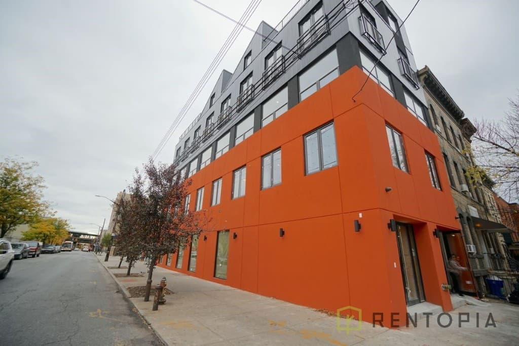 Building photo 2