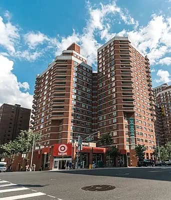 Building photo 13