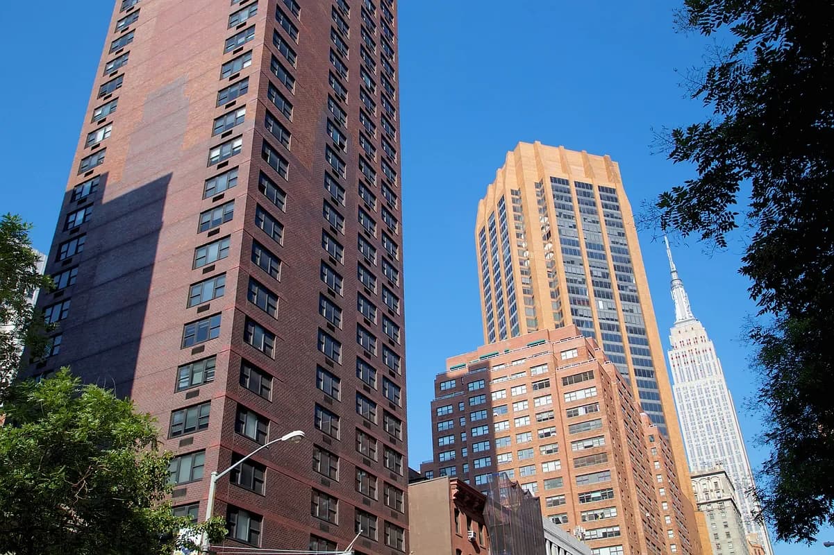 Building photo 42