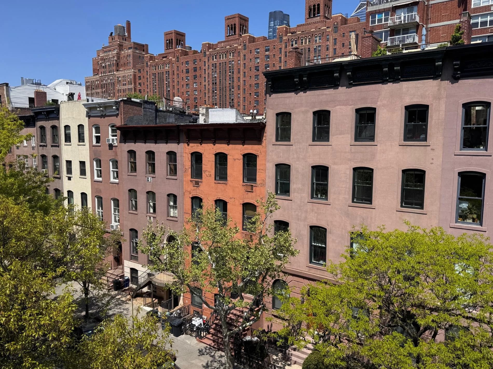 Building photo 10