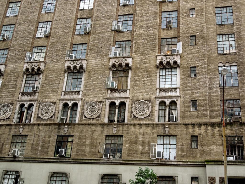 Building photo 105