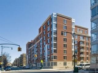 Building photo 19
