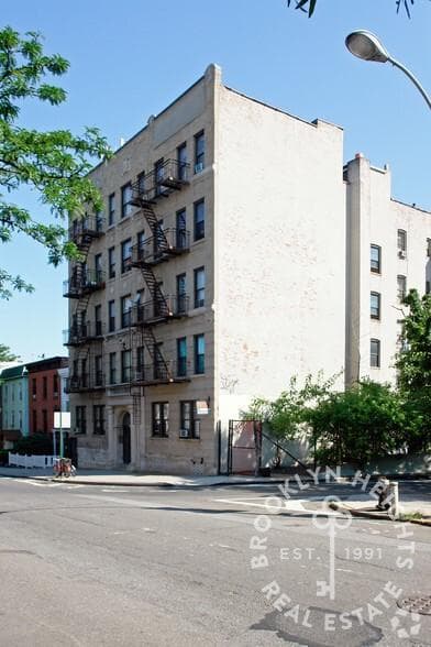 Building photo 3