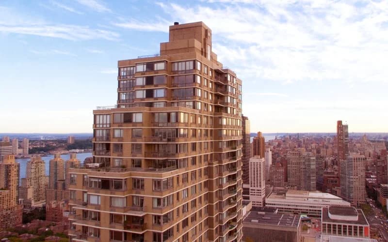 Building photo 64