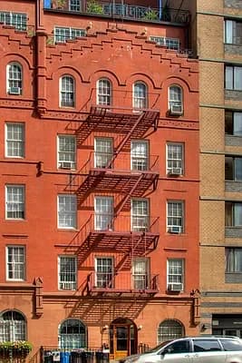 Building photo 48