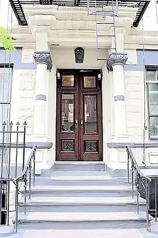Building photo 9