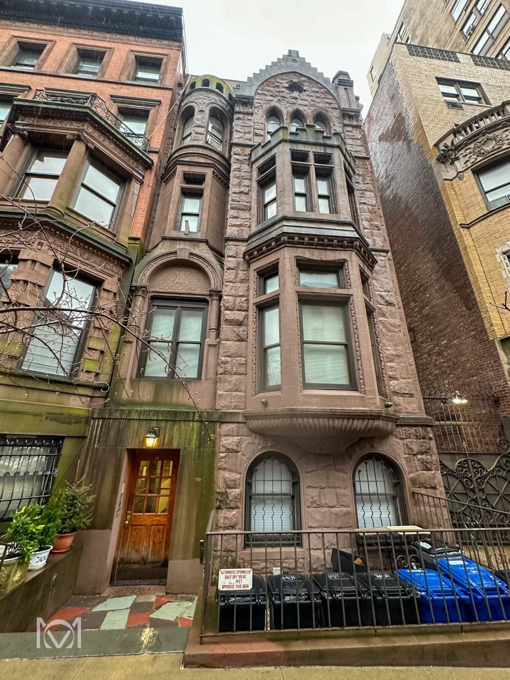 Building photo 5