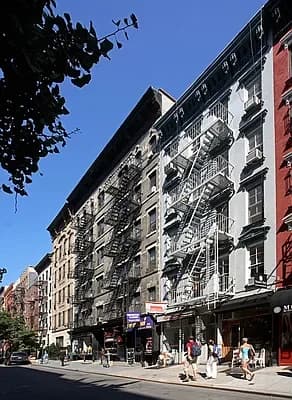 Building photo 7