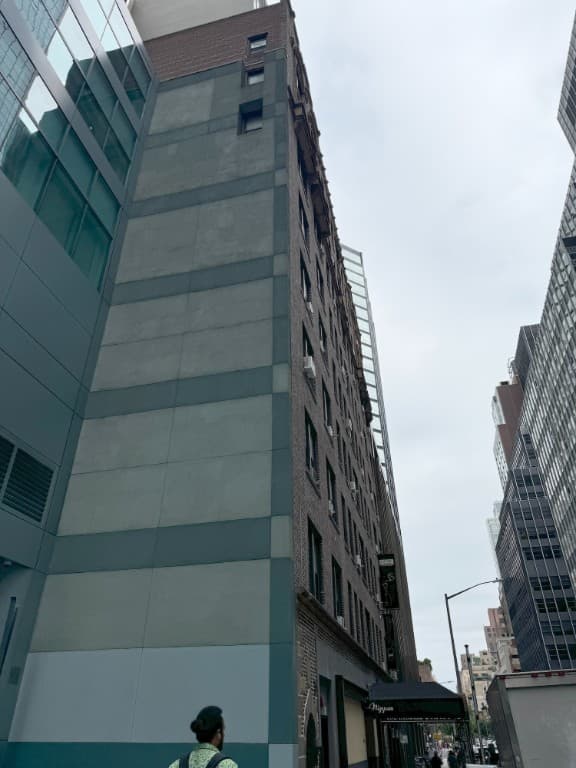 Building photo 5