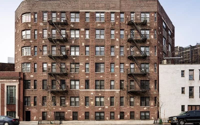 Building photo 40