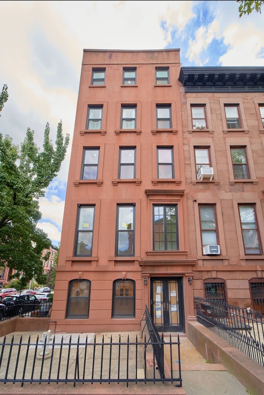 Building photo 2