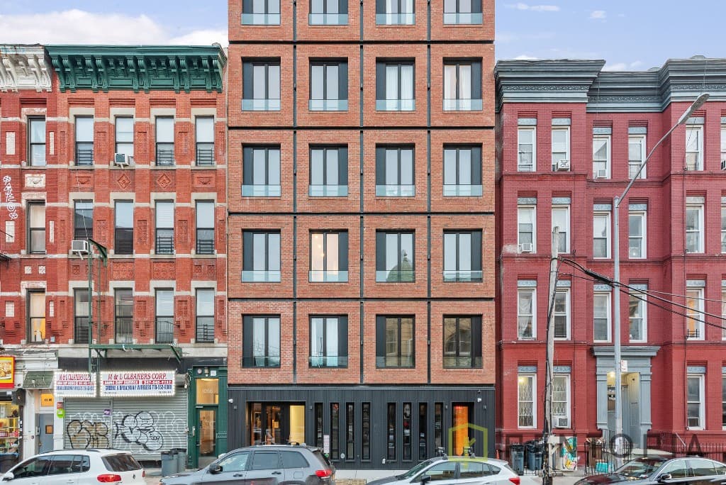 Building photo 2