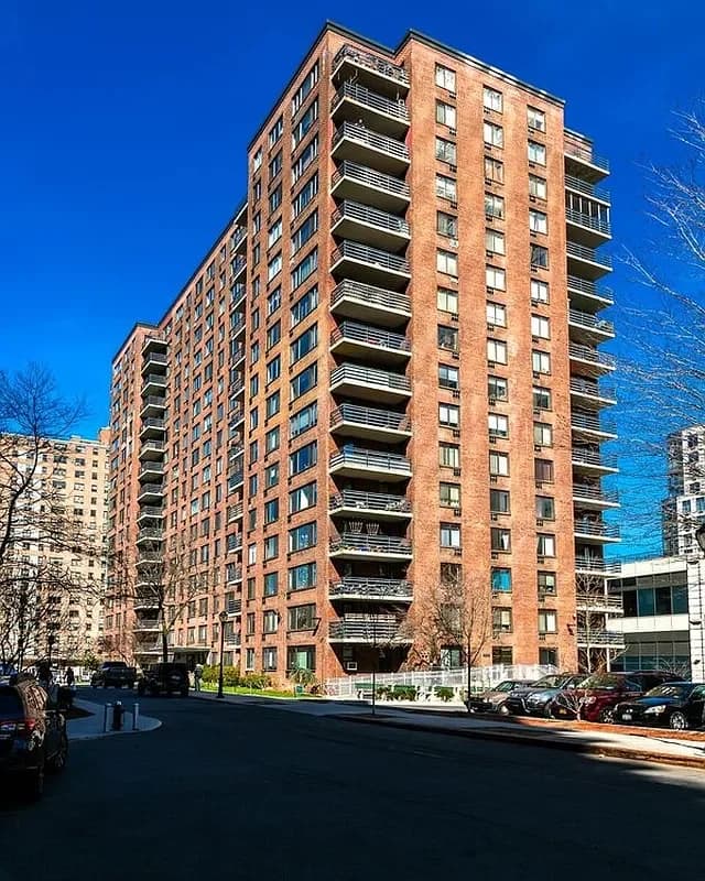 792 Columbus Avenue