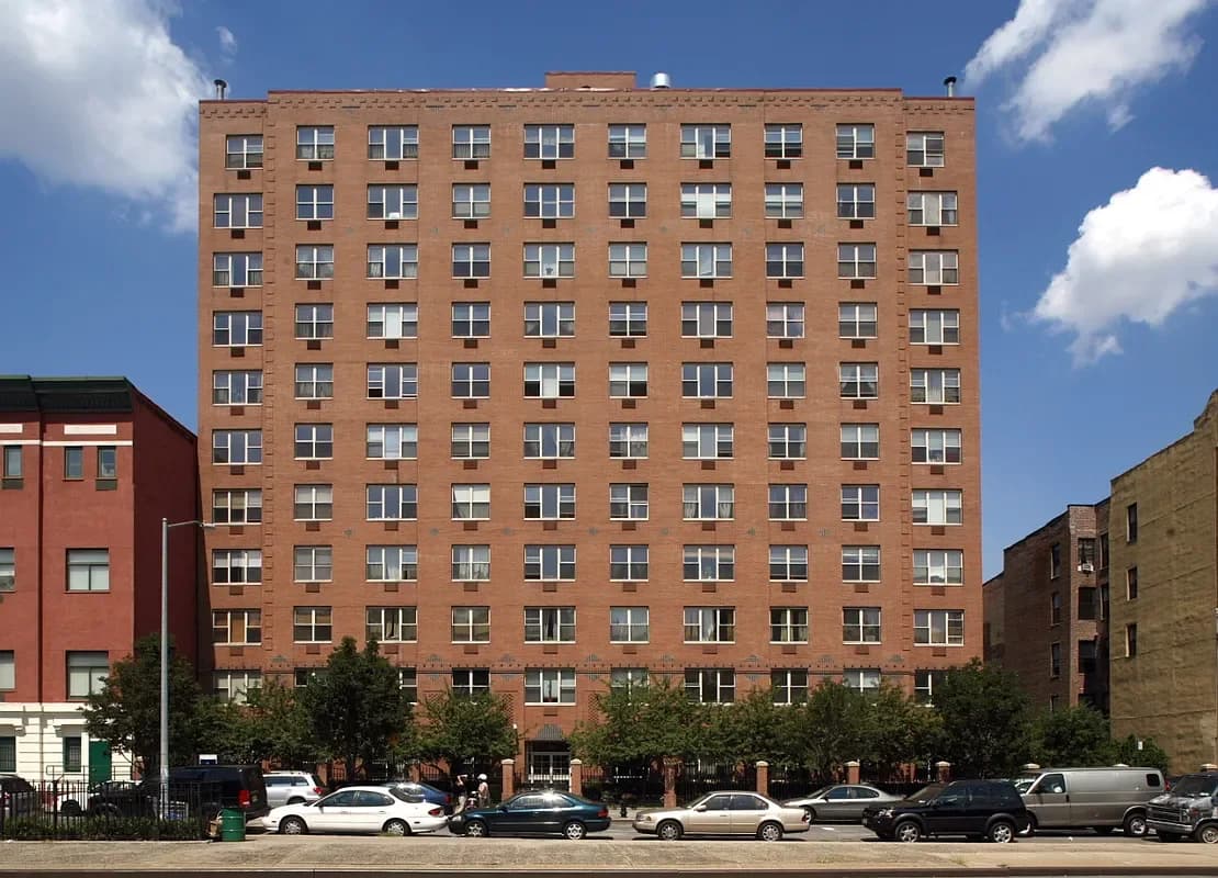280 East 2 Street
