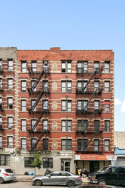 Building photo 5