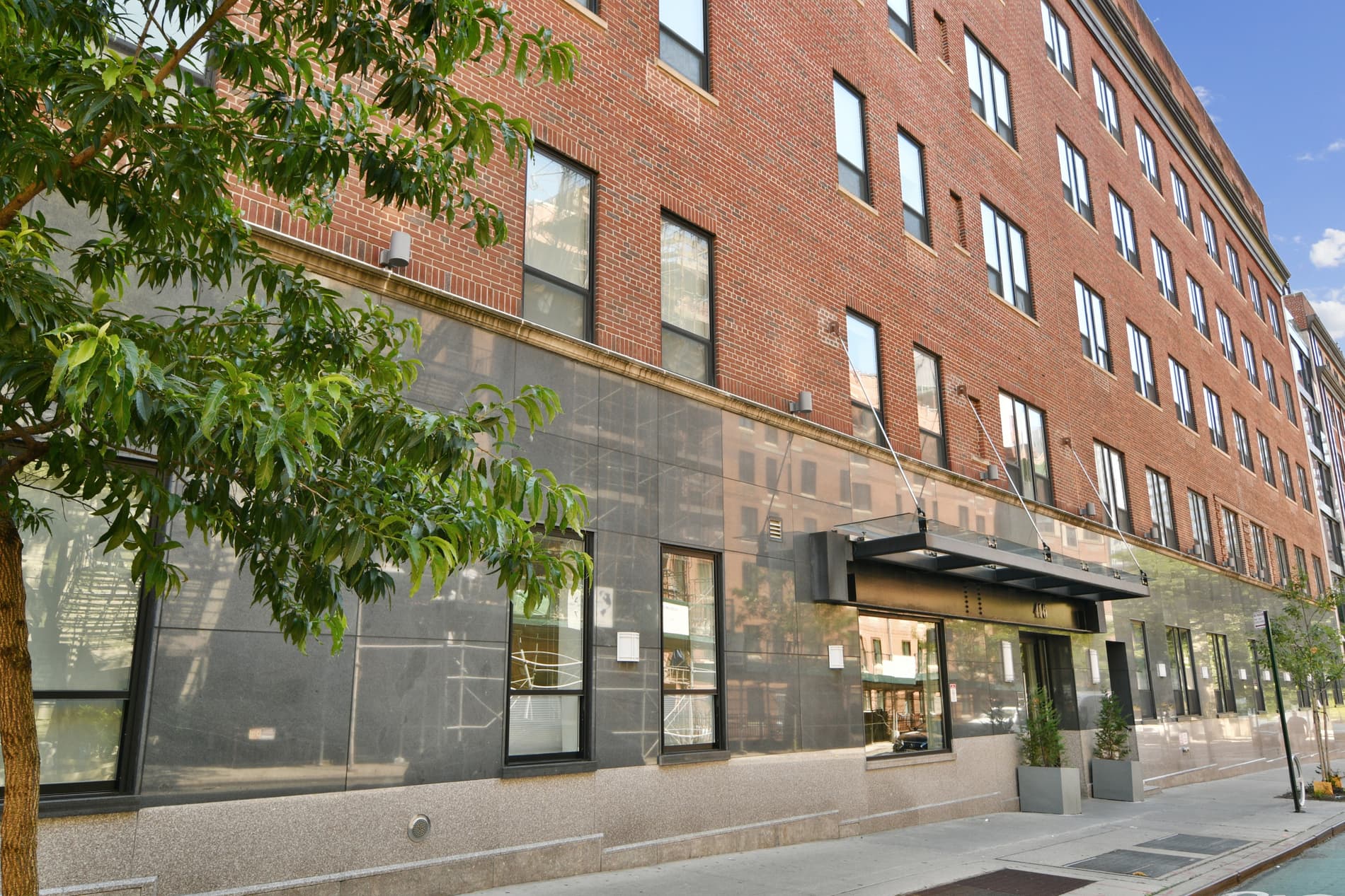 Building photo 3