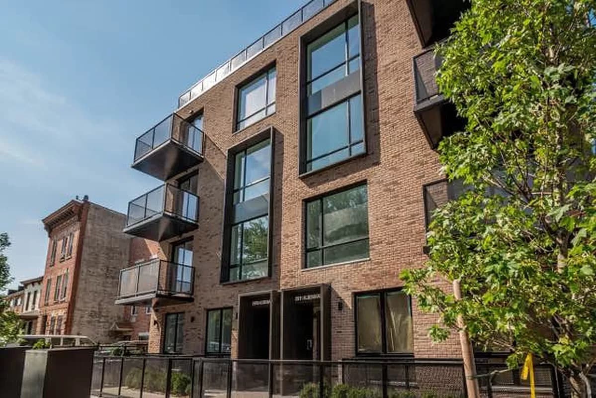 Building photo 9