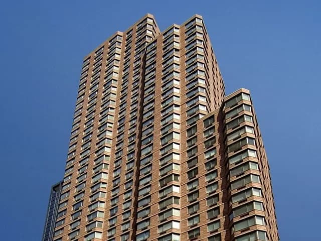 Building photo 24