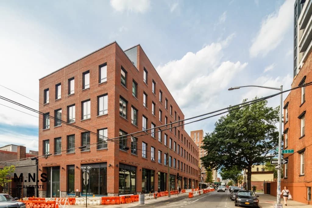 Building photo 28