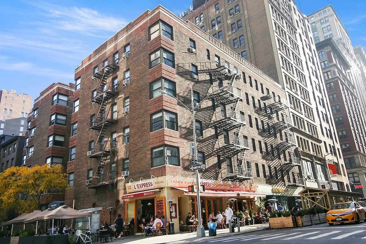 Building photo 3