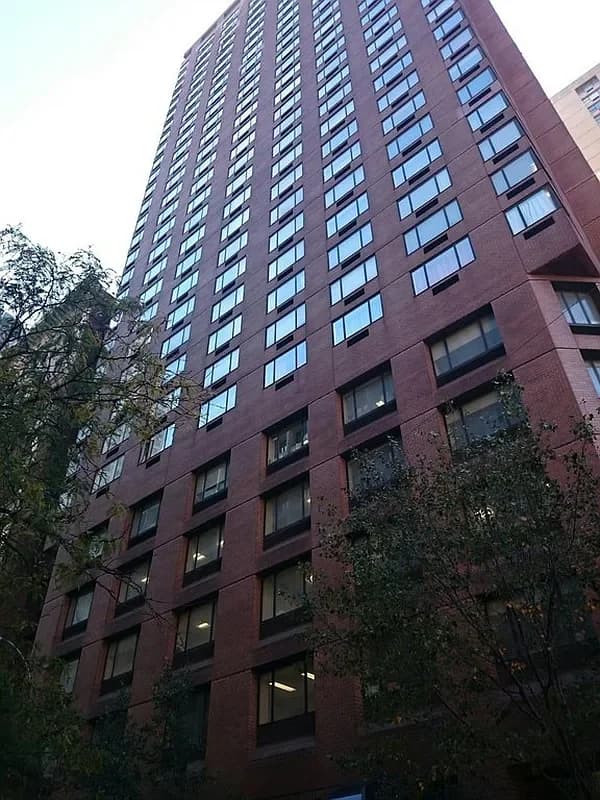 Building photo 5