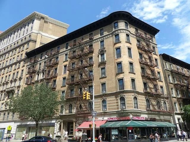 Building photo 3