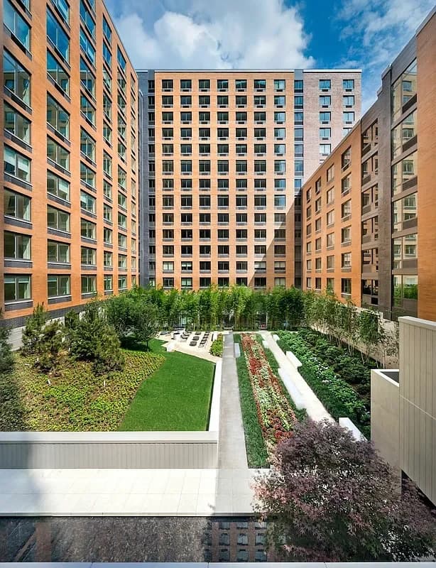 550 West   45 Street