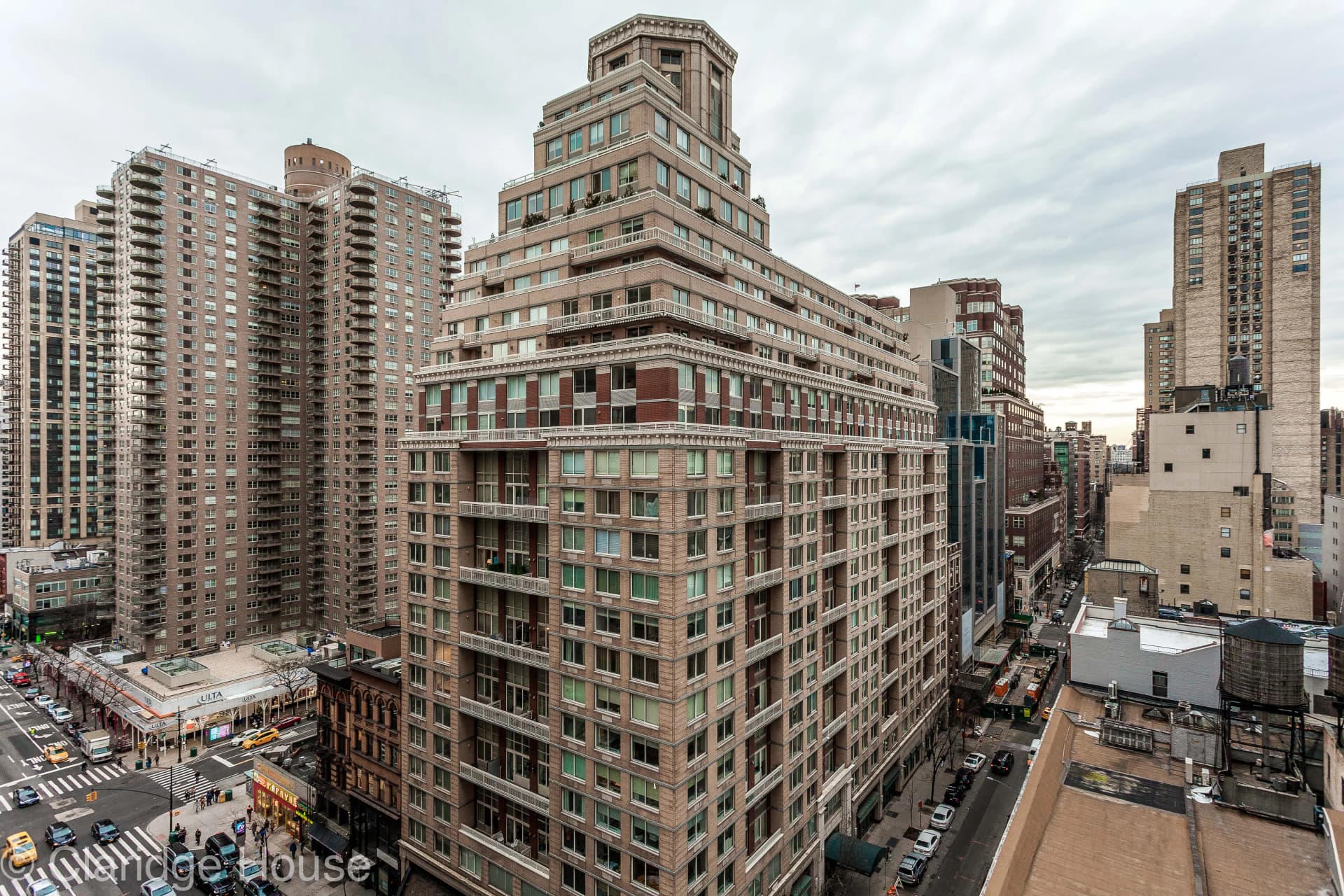 Building photo 10
