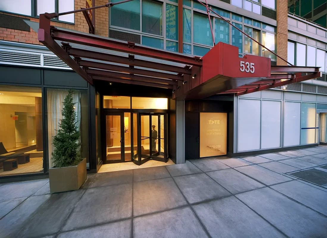 Building photo 3