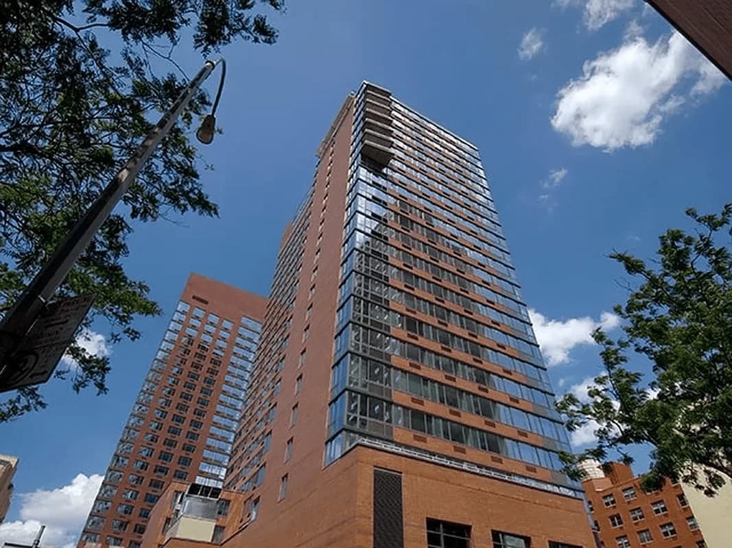 510 West   52 Street