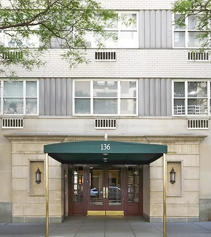 Building photo 172