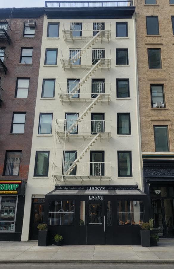 Building photo 24