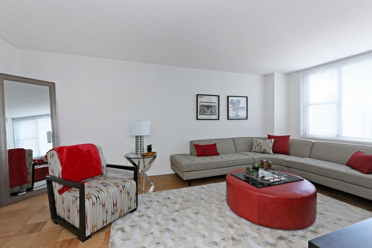 300 East 56 Street #7461, Manhattan, NY 10022 1