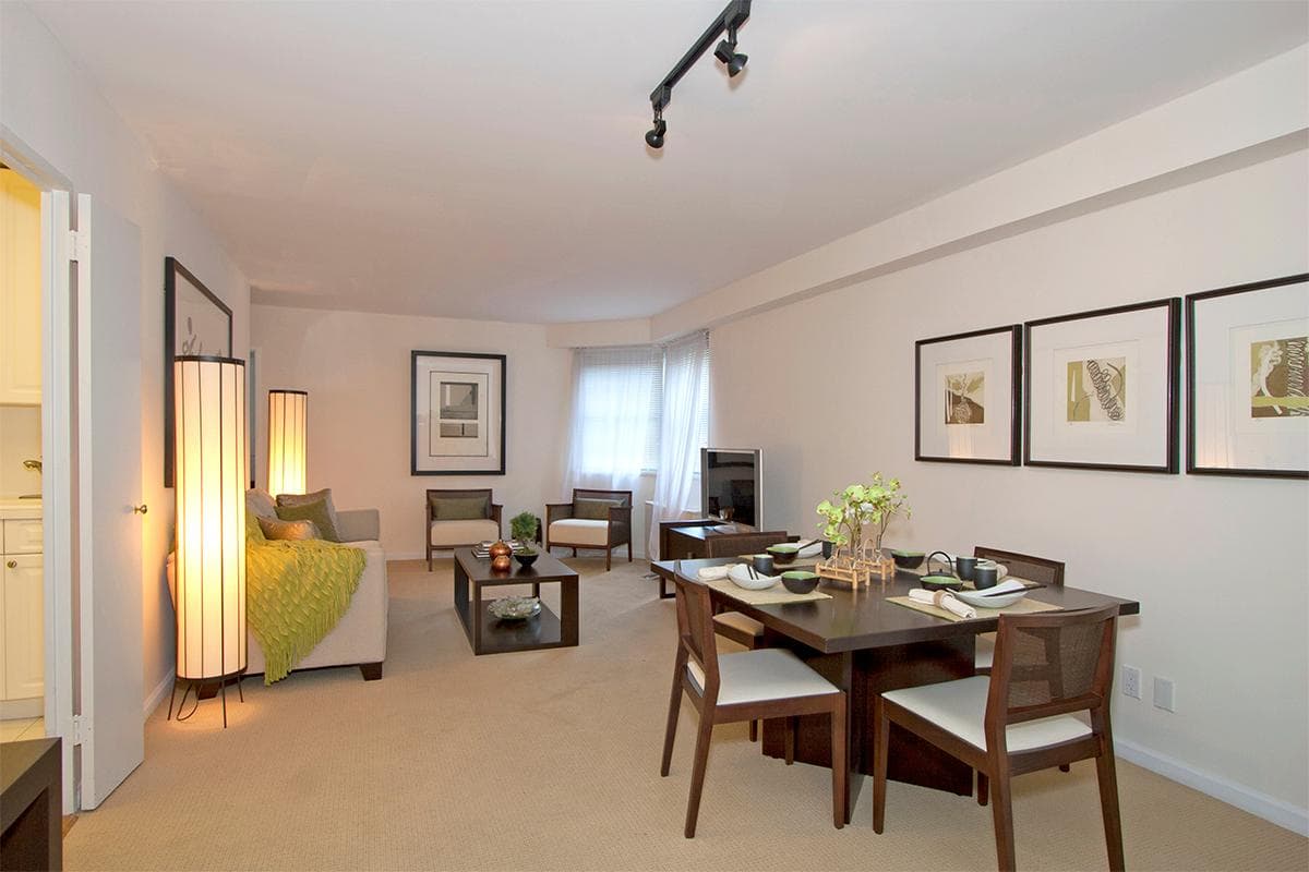 500 East 77 Street #945, Manhattan, NY 10021 1