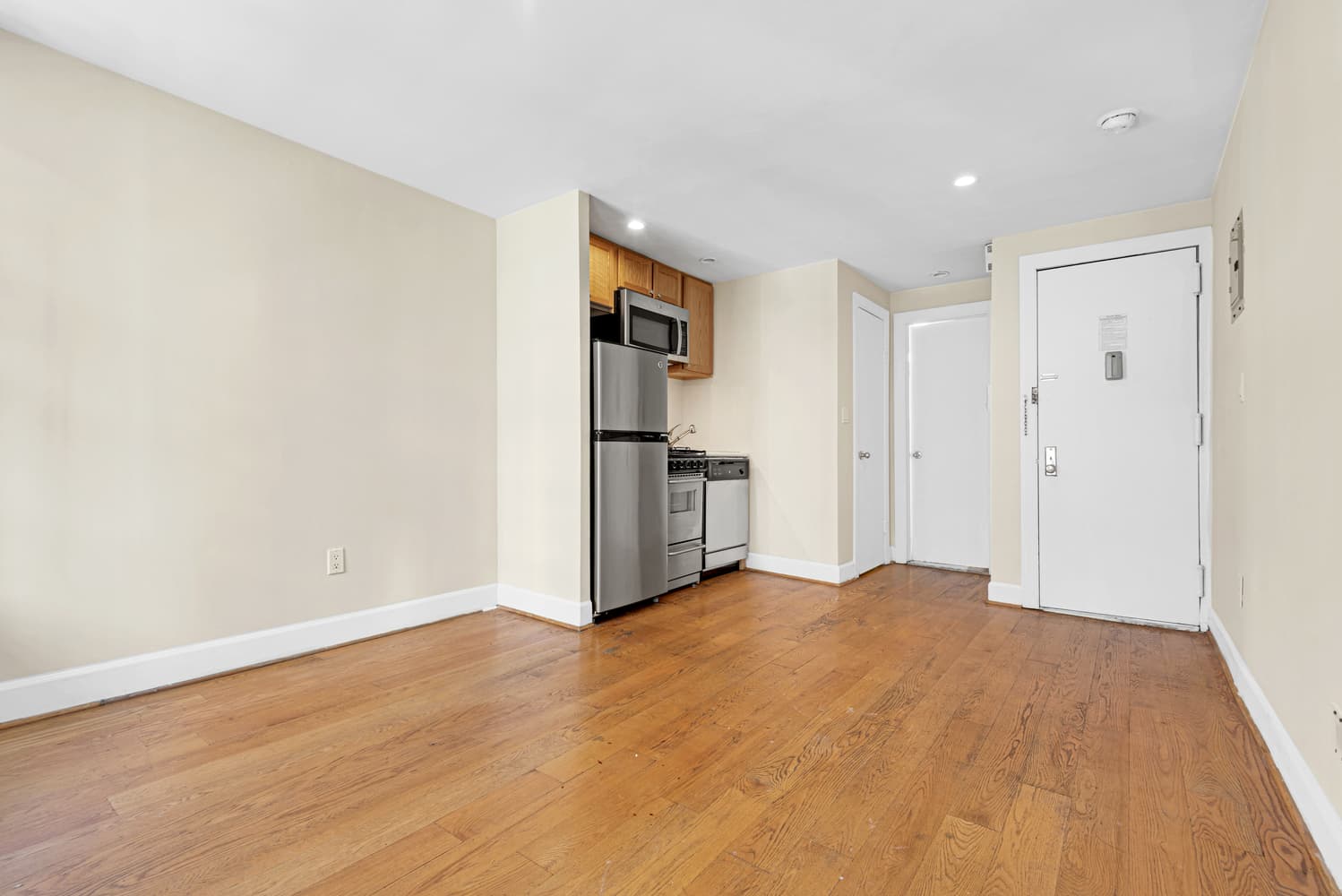 98 Christopher Street #12, Manhattan, NY 10014 1