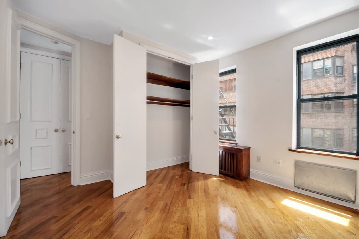 226 E 70 St #5H, Manhattan, NY 10021 1