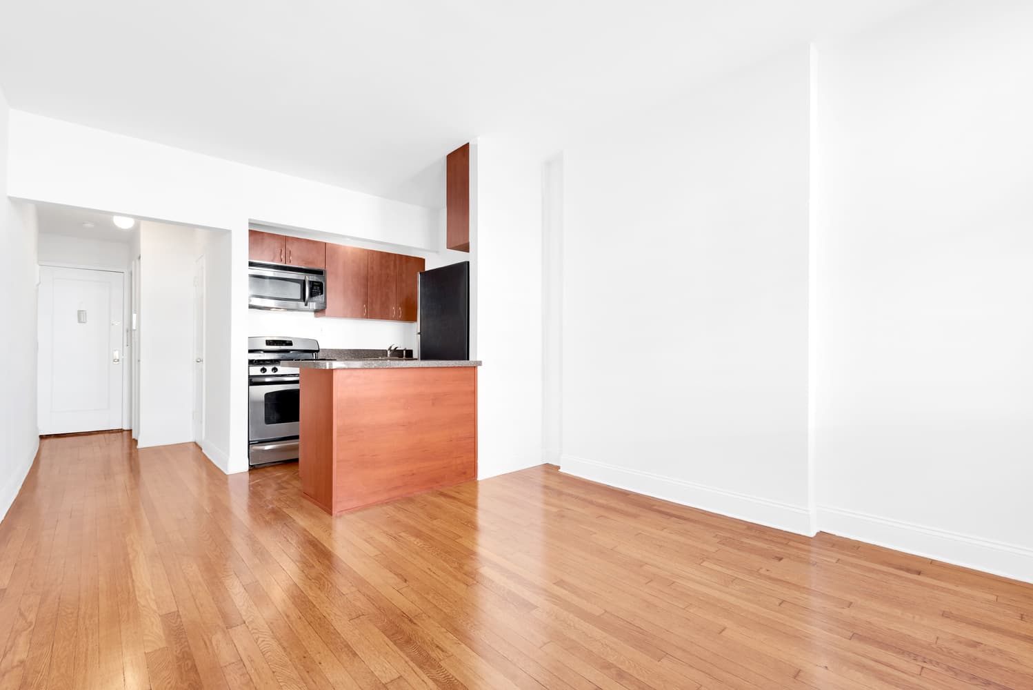 426 West 49 Street #5D, Manhattan, NY 10019
