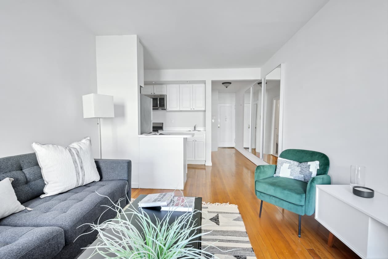 426 West 49 Street #4C, Manhattan, NY 10019 1