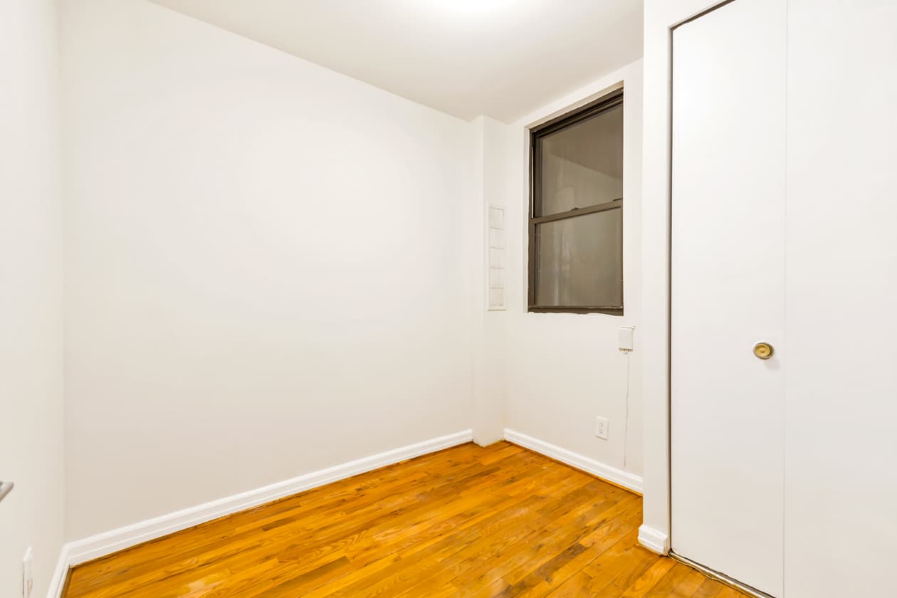 426 West 49 Street #3D, Manhattan, NY 10019 1