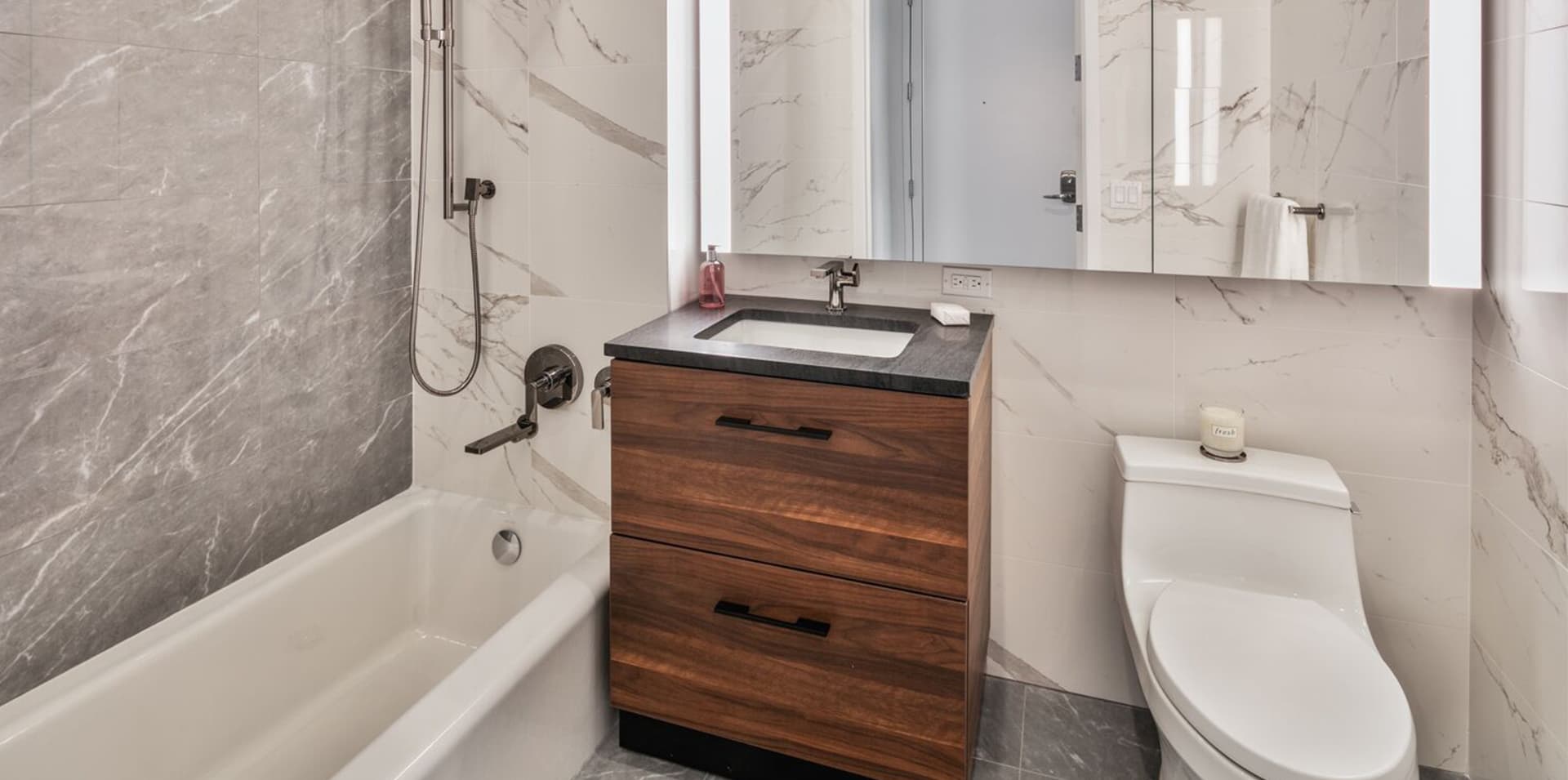515 West 36 Street #33B, Manhattan, NY 10018