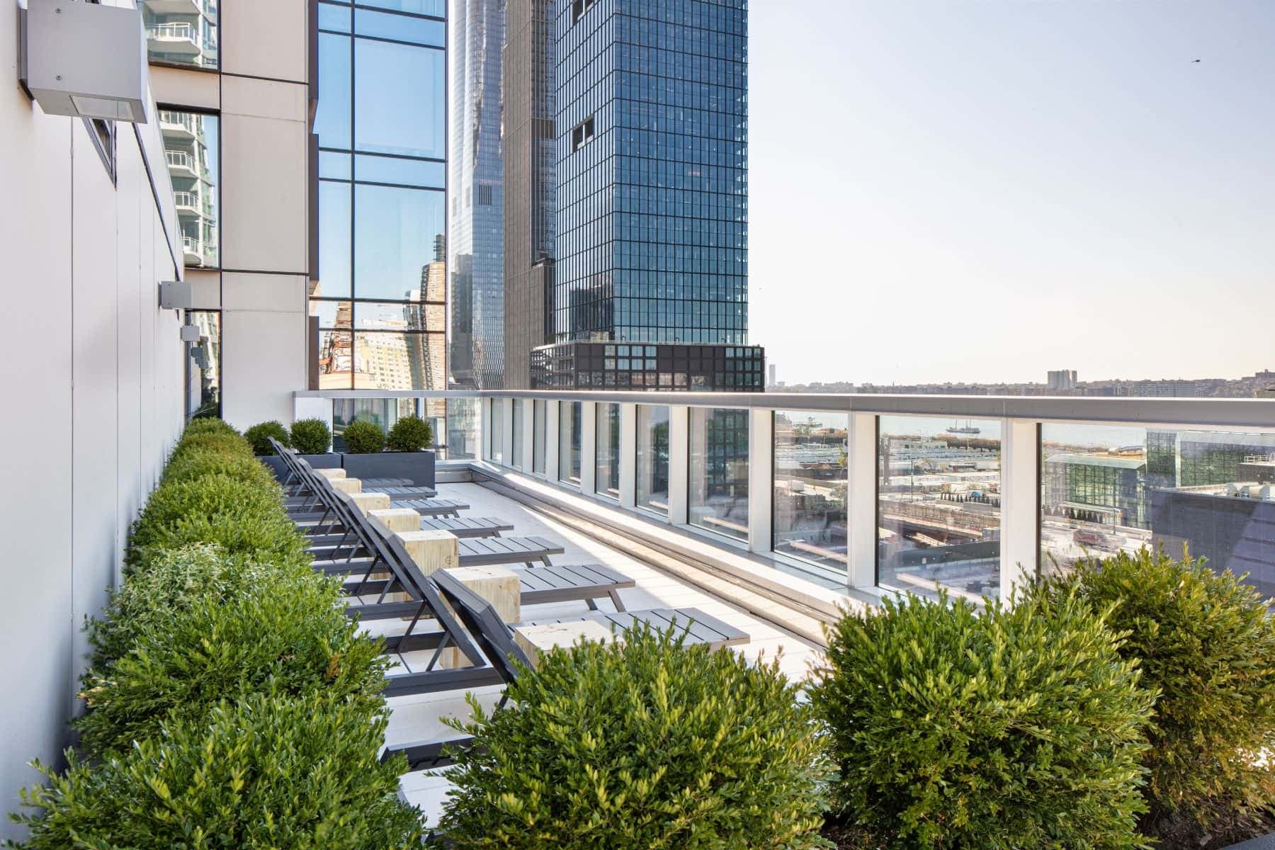 515 West 36 Street #33B, Manhattan, NY 10018