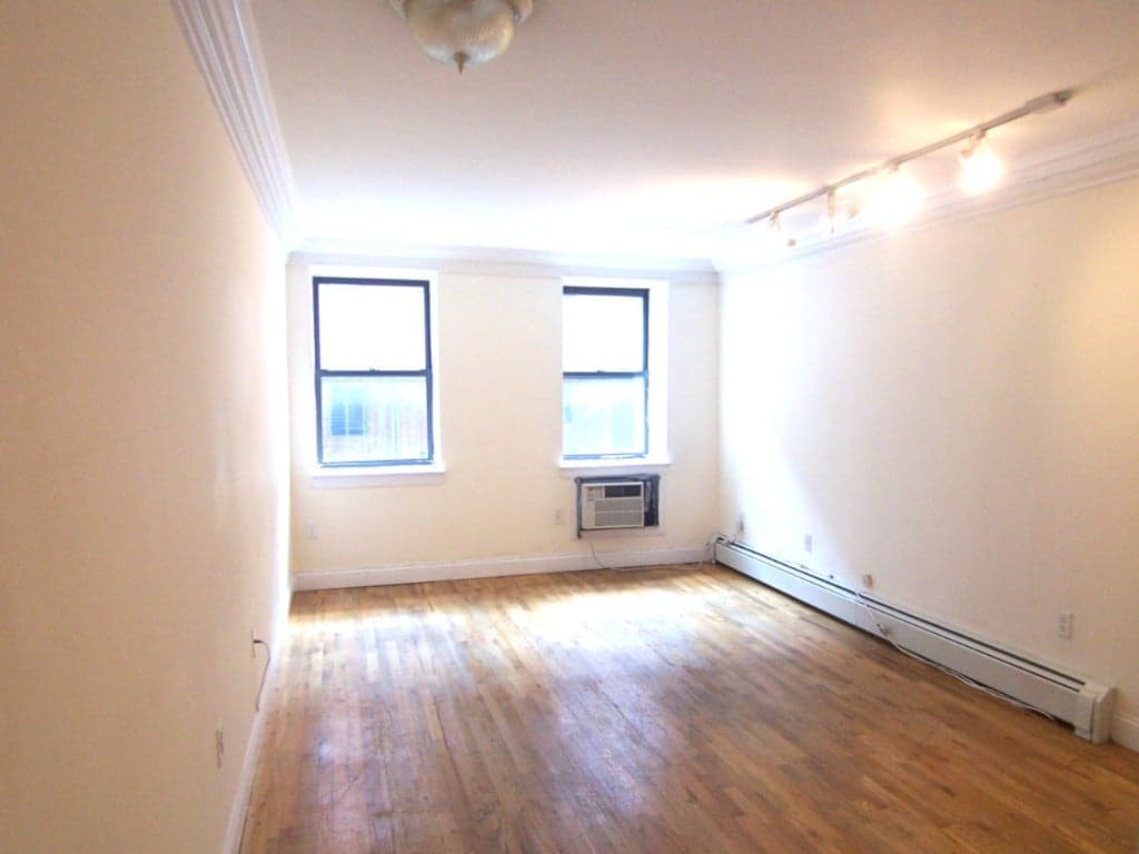 525 West 49 Street #2B, Manhattan, NY 10019 1