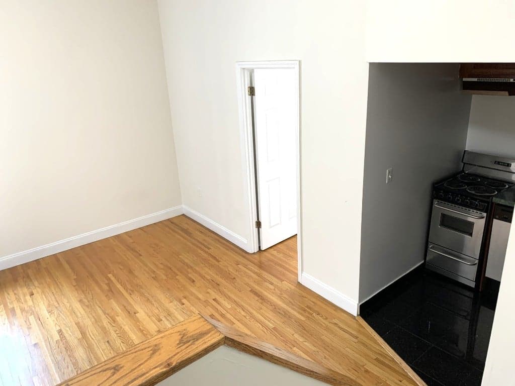 460 West 50 Street #1B, Manhattan, NY 10019