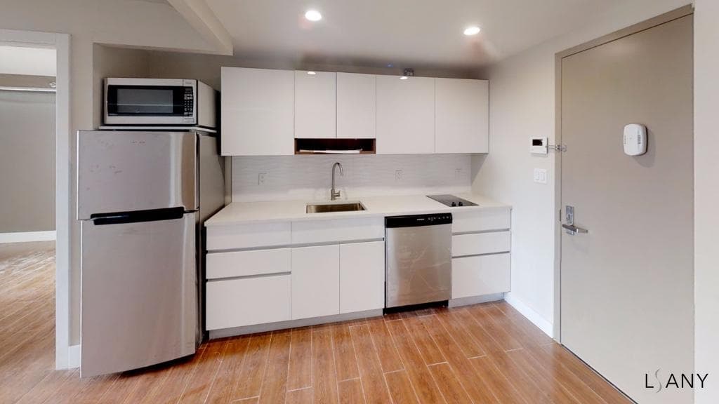 2330 Hoffman Street #4H, Bronx, NY 10458 1