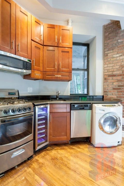 250 Mott Street #8, Manhattan, NY 10012 1