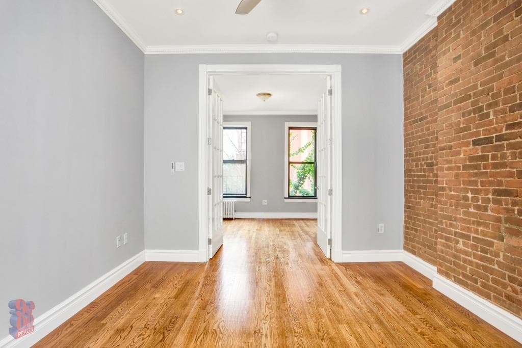 722 10 Avenue #4A, Manhattan, NY 10019 1