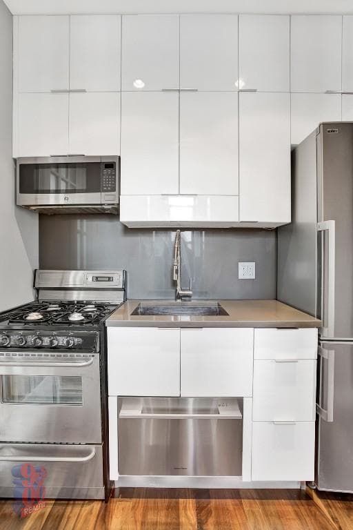 47 East 1 Street #2R, Manhattan, NY 10003