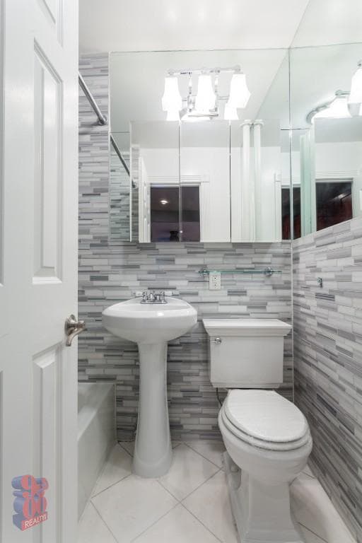 382 East 10 Street #2A, Manhattan, NY 10009 1