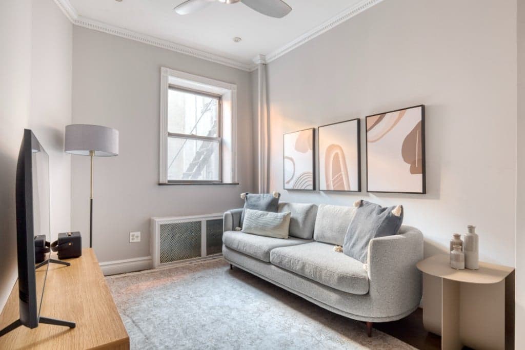 229 1 Avenue #2B, Manhattan, NY 10003 1