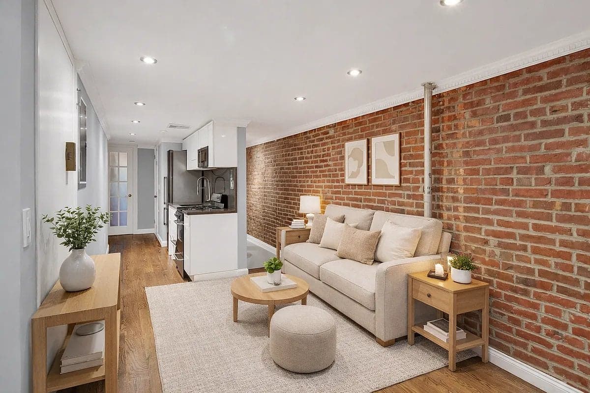 118 East 7 Street #1W, Manhattan, NY 10009